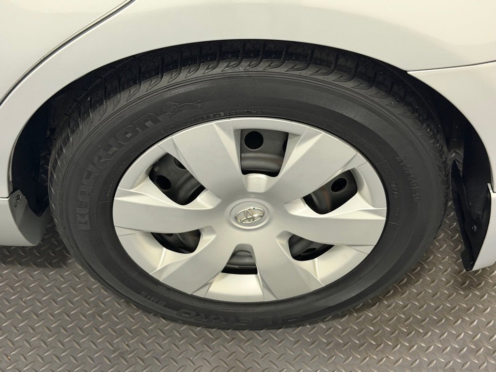 Used 2007 Toyota Camry LE FWD image 19