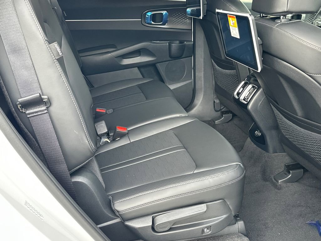 New 2026 Kia Sorento S image 13