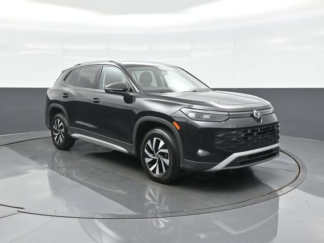 Used 2025 Volkswagen Tiguan S