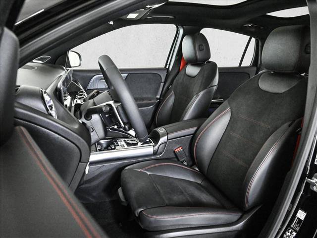 New 2026 Mercedes-Benz GLA 35 AMG 4MATIC image 18