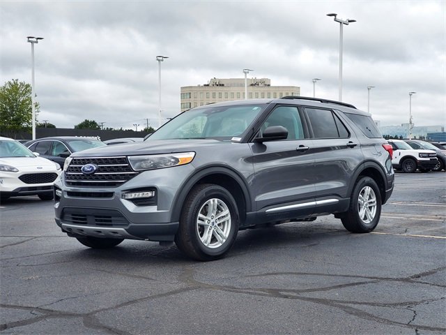 Used 2023 Ford Explorer XLT w/ Equipment Group 202A image 35