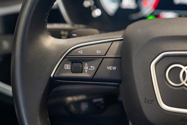 Used 2023 Audi Q3 2.0T Premium Plus w/ Premium Plus Package AWD/4WD image 16