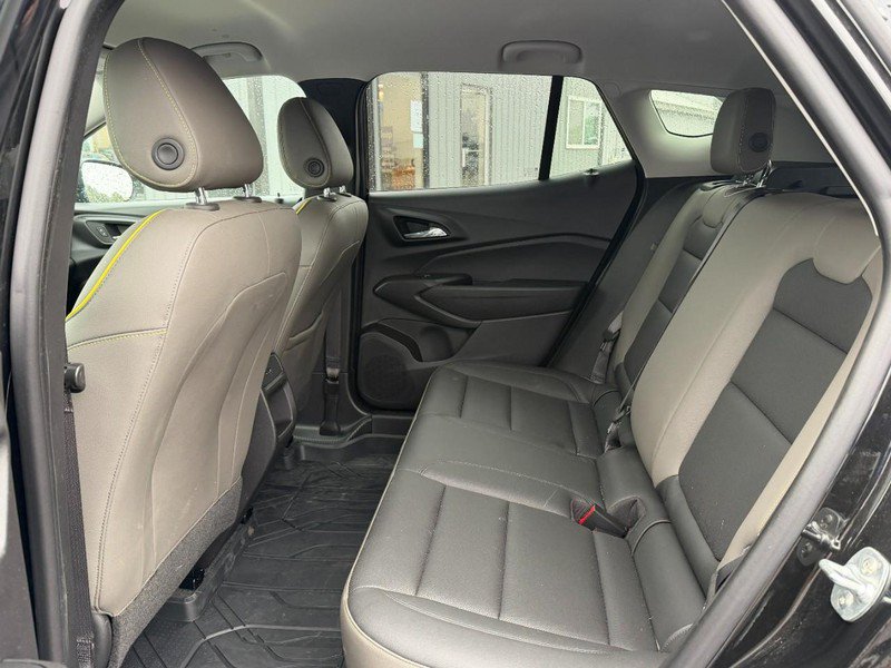 Used 2025 Chevrolet Trax ACTIV w/ Driver Confidence Package FWD image 8