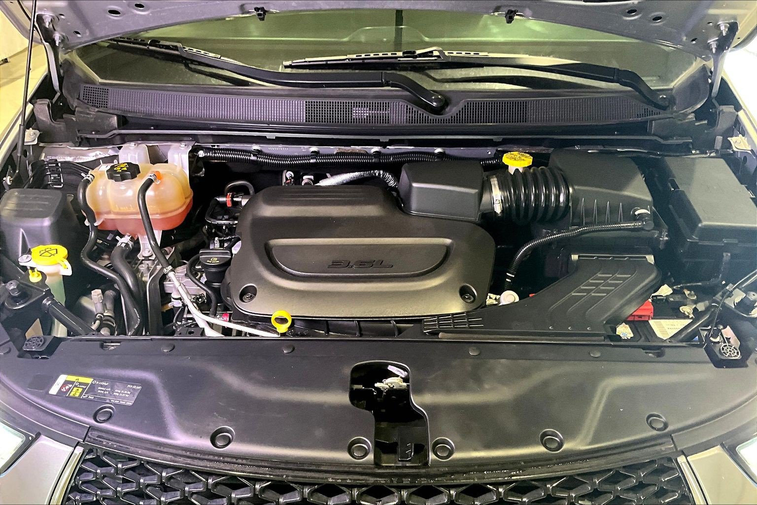 Used 2021 Chrysler Pacifica Touring-L FWD image 31