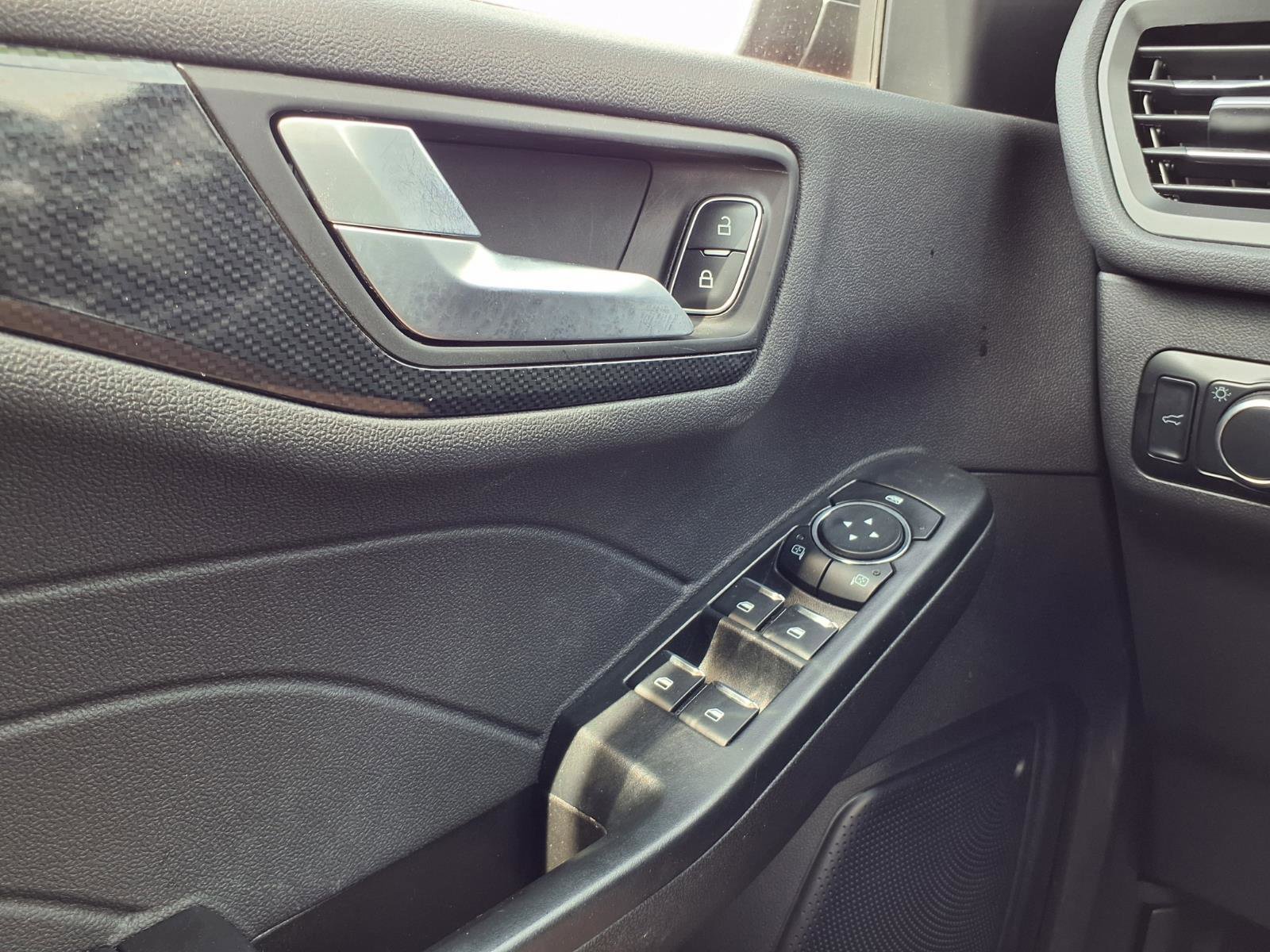 Used 2024 Ford Escape ST-Line w/ Tech Pack #1 AWD/4WD image 20