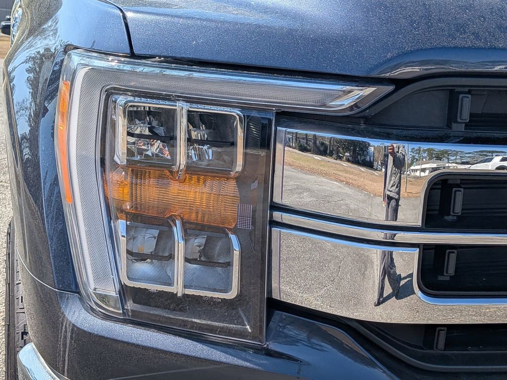 Used 2022 Ford F150 Lariat w/ Equipment Group 501A Mid image 11