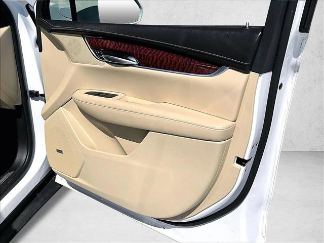 Used 2018 Cadillac XT5 Premium Luxury w/ Advanced Security Package image 19