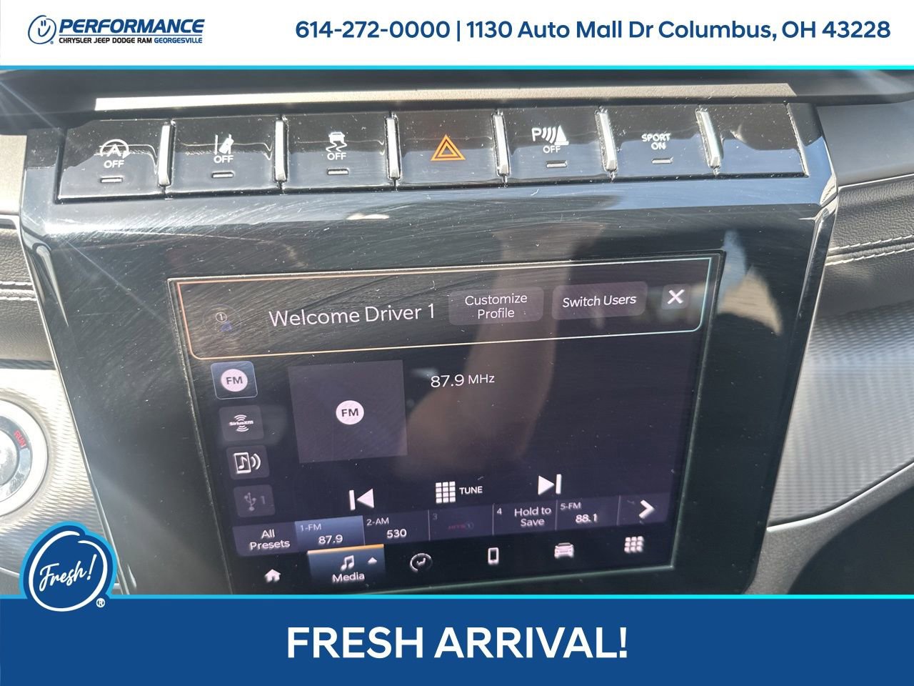 Used 2024 Jeep Grand Cherokee L Laredo w/ Luxury Tech Group I image 17