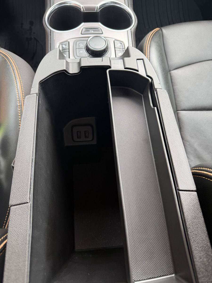 Used 2024 GMC Terrain AT4 w/ Tech Package AWD/4WD image 16