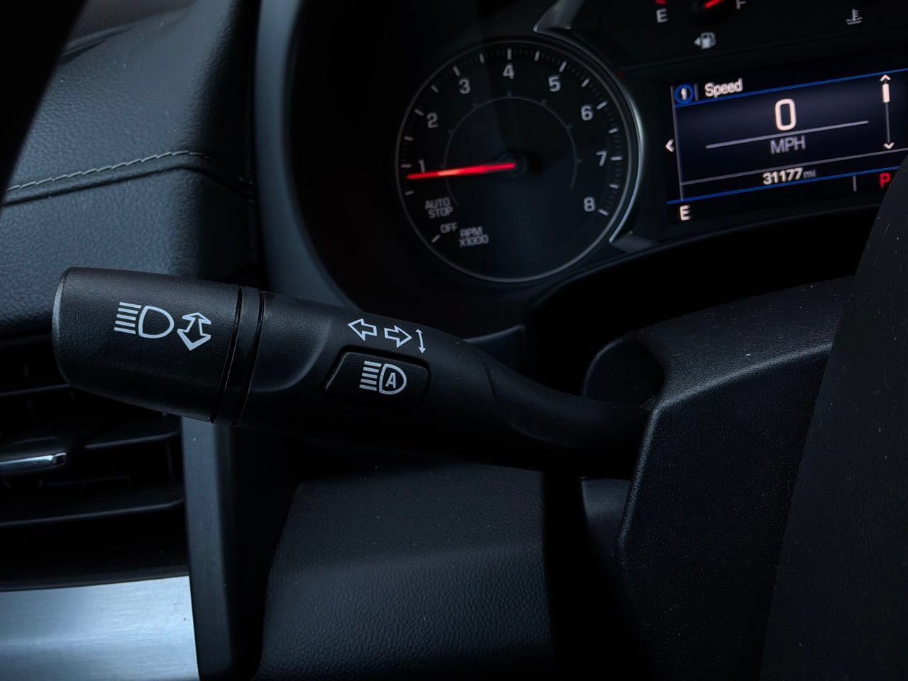 Used 2024 GMC Terrain SLE FWD image 34