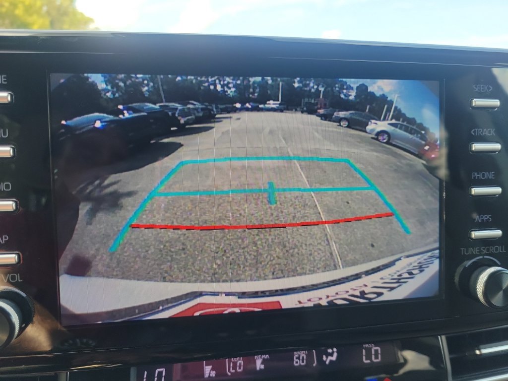 Used 2022 Toyota Sienna XLE FWD image 22