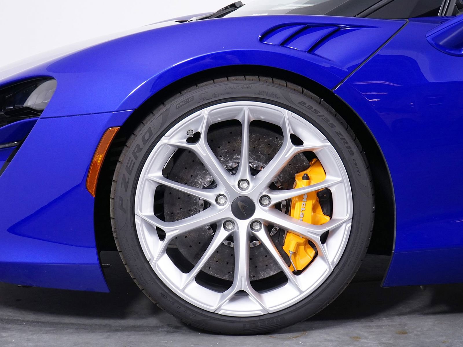 New 2025 McLaren Artura Spider image 17