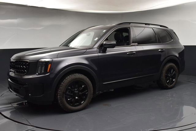 Used 2025 Kia Telluride AWD image 4