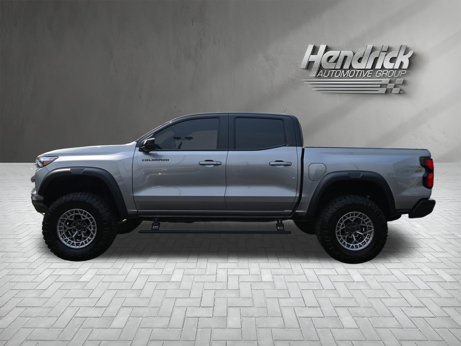 Used 2025 Chevrolet Colorado ZR2 w/ Technology Package image 10