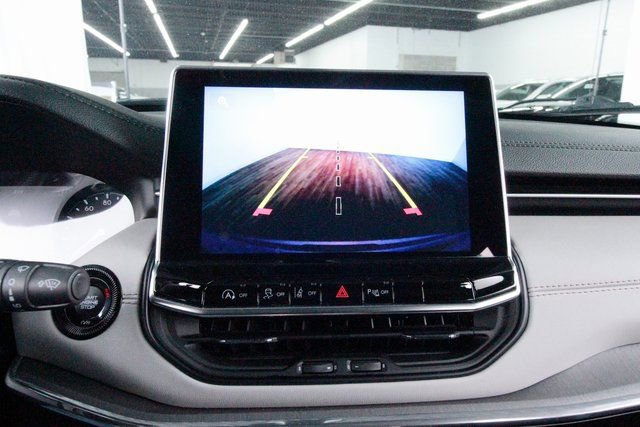 Used 2024 Jeep Compass Limited w/ Sun and Sound Group image 14