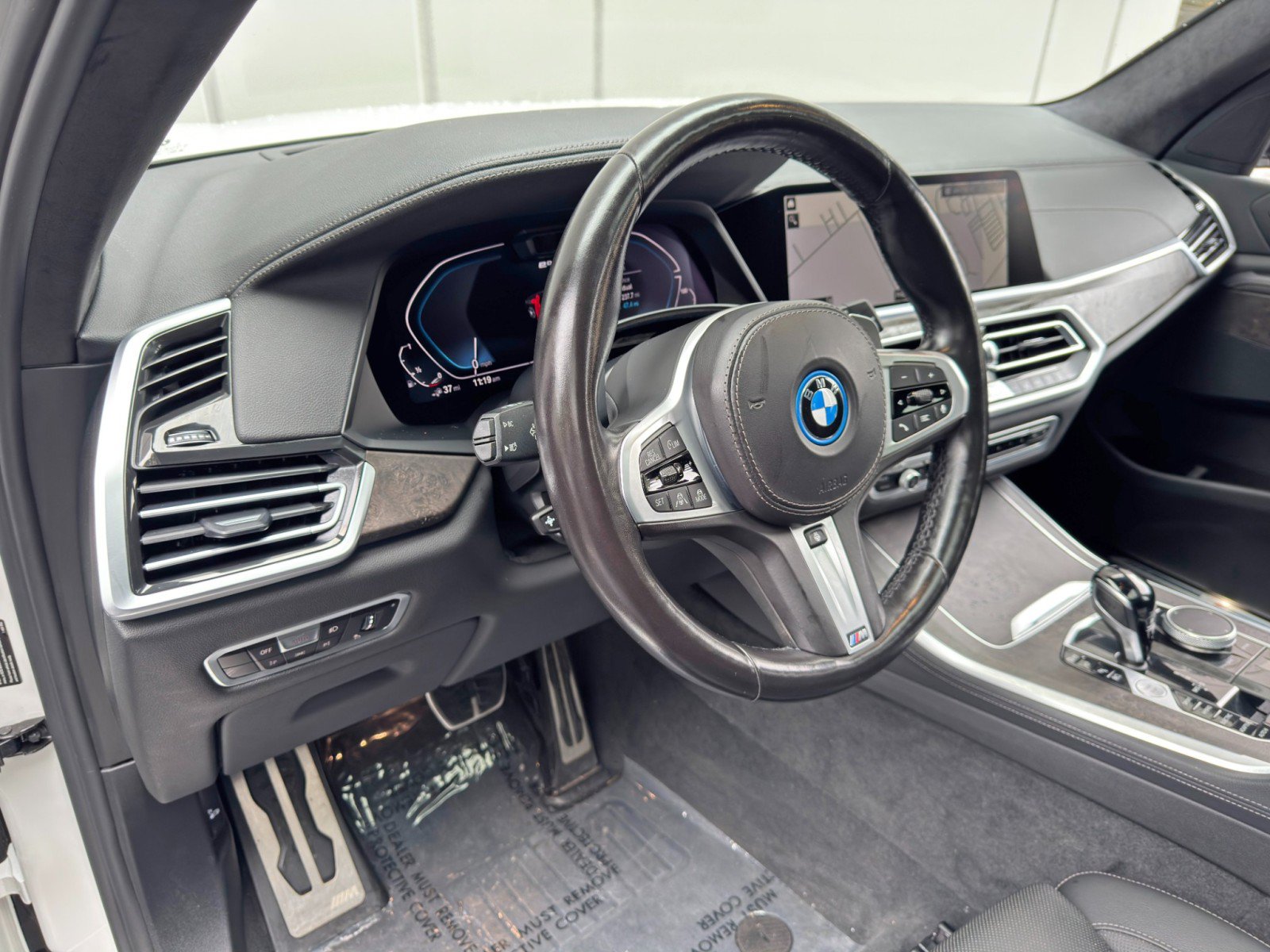 Used 2022 BMW X5 xDrive45e w/ M Sport Package AWD/4WD image 14
