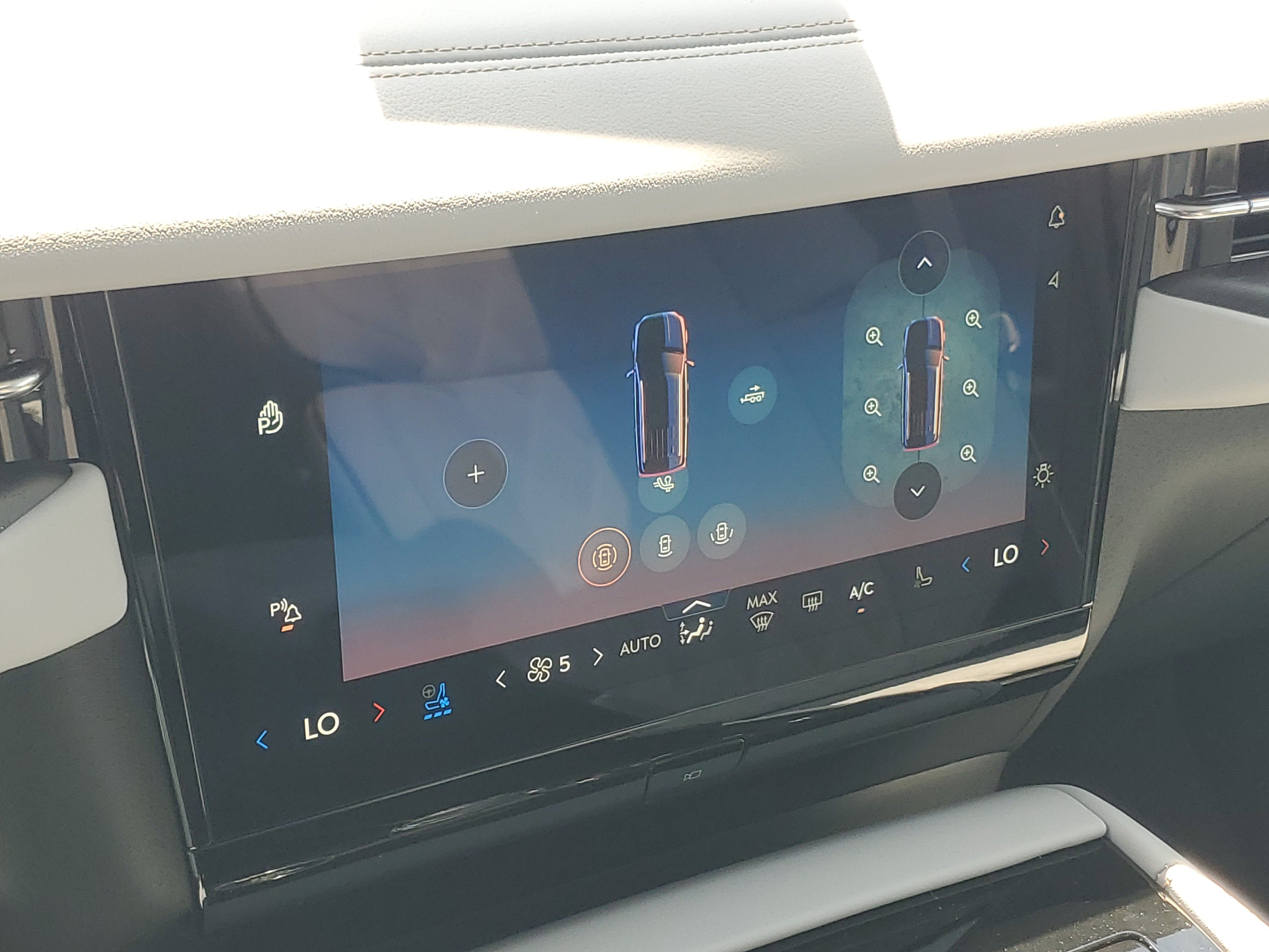 New 2026 Lincoln Navigator Black Label AWD/4WD image 24