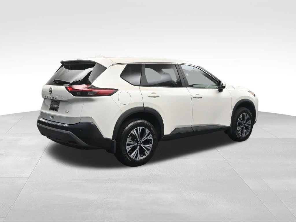 Used 2023 Nissan Rogue SV FWD image 5