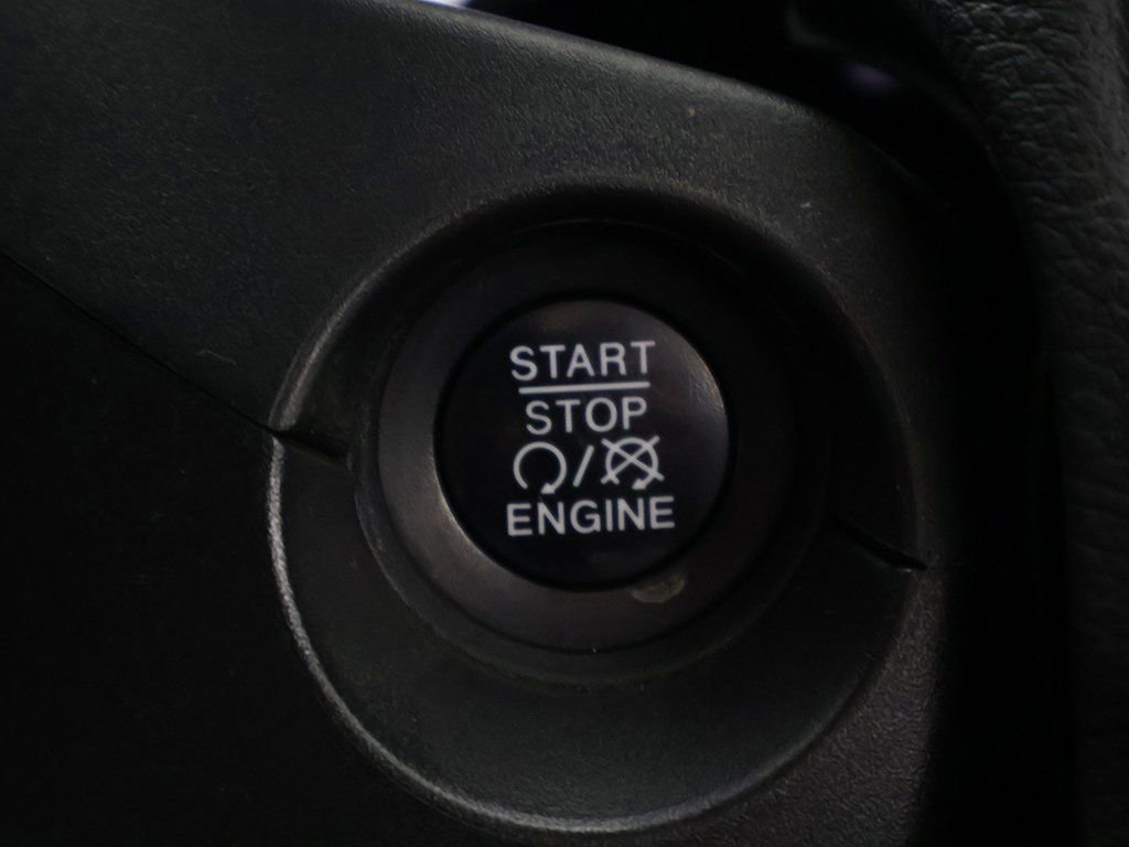 Used 2017 Jeep Compass Limited w/ Safe & Security Group AWD/4WD image 36