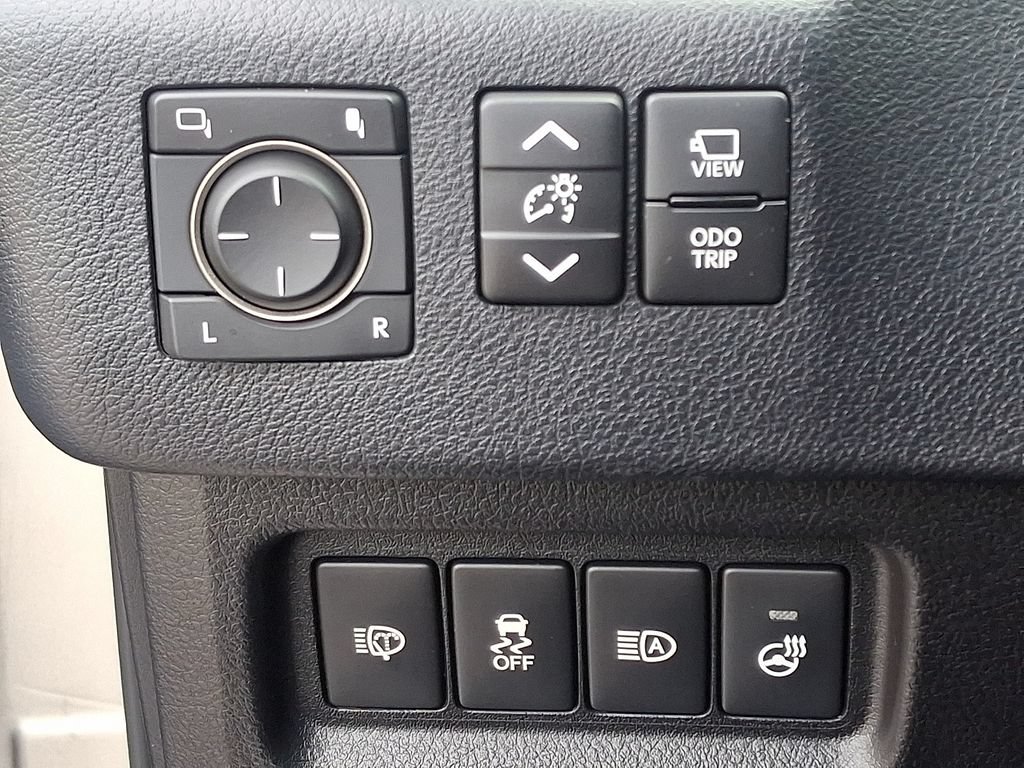 Used 2022 Lexus GX 460 Luxury w/ Sport Design Package AWD/4WD image 27