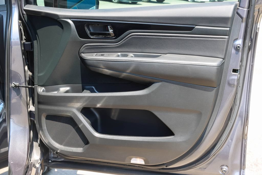 Used 2024 Honda Odyssey Elite image 11