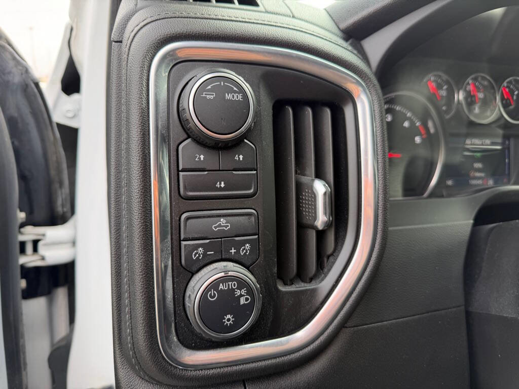 Used 2021 Chevrolet Silverado 2500 LT AWD/4WD image 17