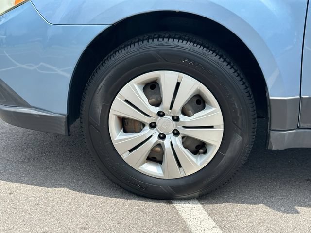 Used 2011 Subaru Outback 2.5i AWD/4WD image 10