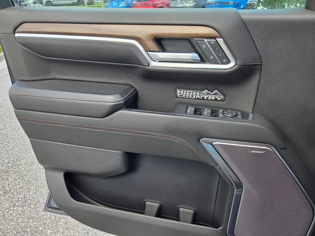 Used 2023 Chevrolet Silverado 1500 High Country w/ Z71 Off-Road Package image 22