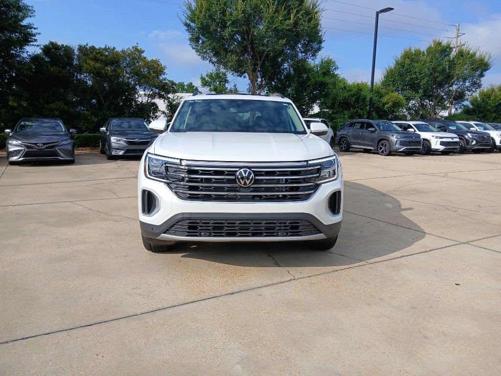 New 2026 Volkswagen Atlas SE FWD image 2