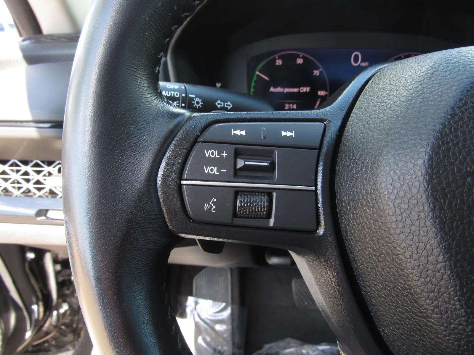 Certified 2024 Honda Accord EX-L image 25