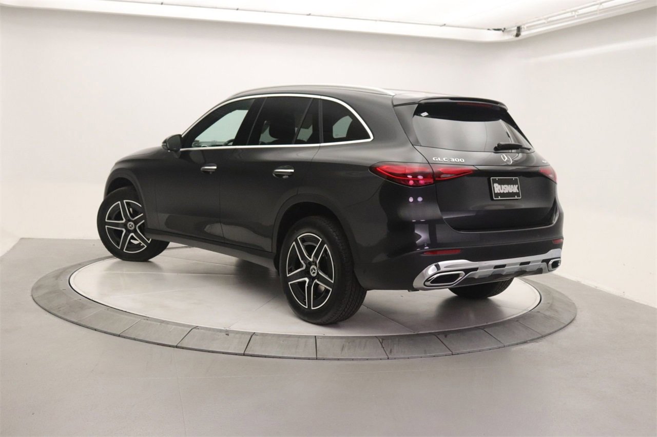 New 2026 Mercedes-Benz GLC 300 4MATIC image 2