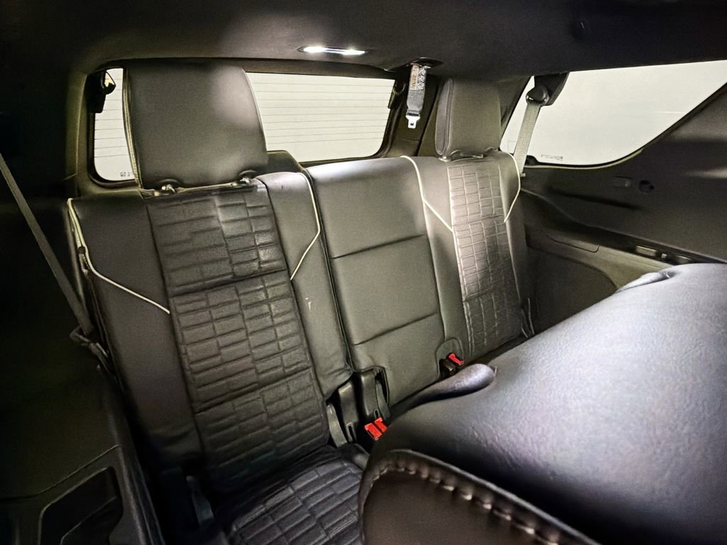 Used 2025 Cadillac Escalade Sport Platinum image 32