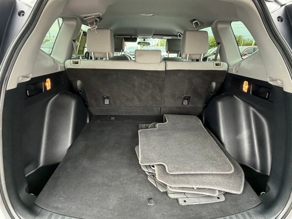 Used 2018 Honda CR-V LX image 13