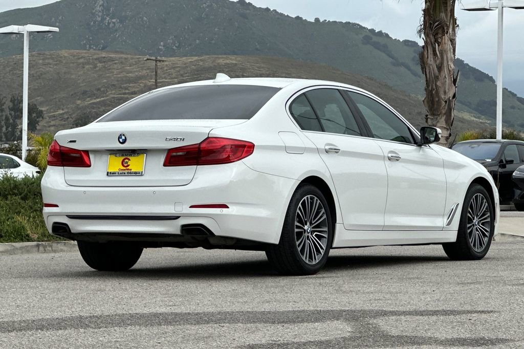 Used 2018 BMW 540i xDrive AWD/4WD image 3
