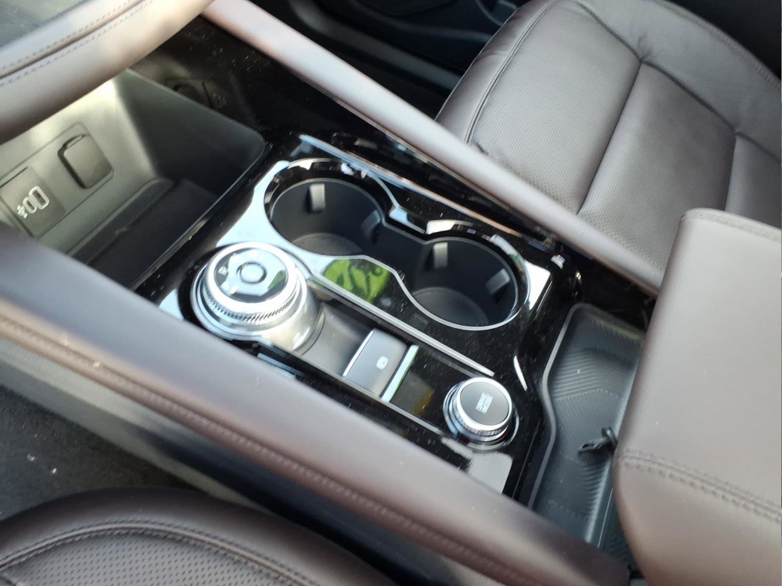 New 2026 Ford Explorer Platinum w/ LUX Leather Package image 10