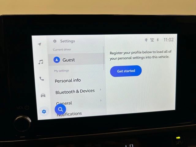 Used 2025 Toyota Camry SE image 32