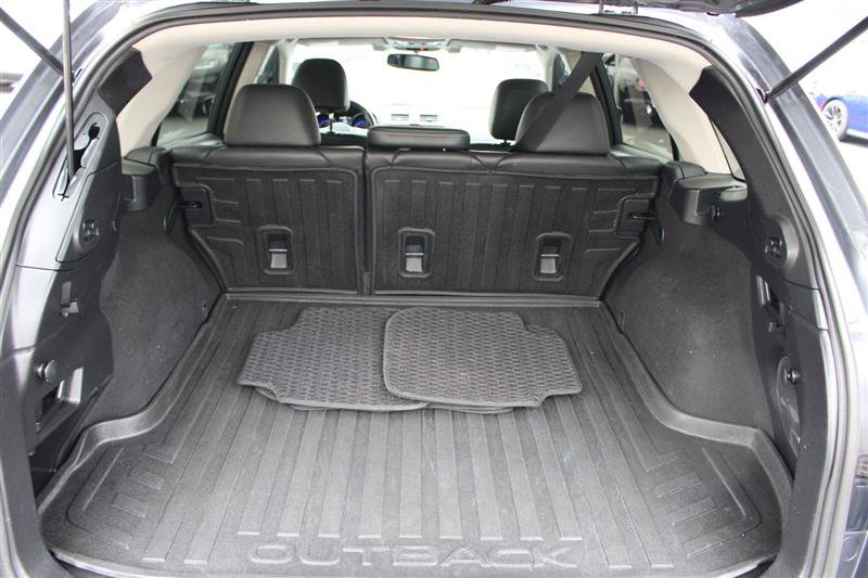 Used 2015 Subaru Outback 3.6R Limited image 20