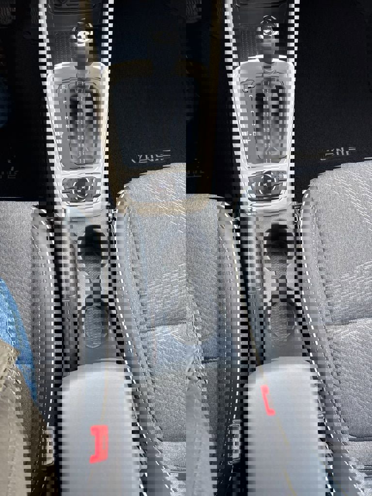 Used 2020 Hyundai Venue image 20