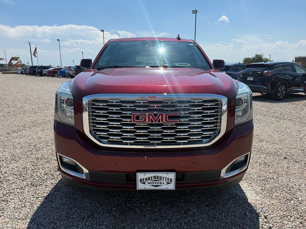 Used 2020 GMC Yukon XL Denali AWD/4WD image 3