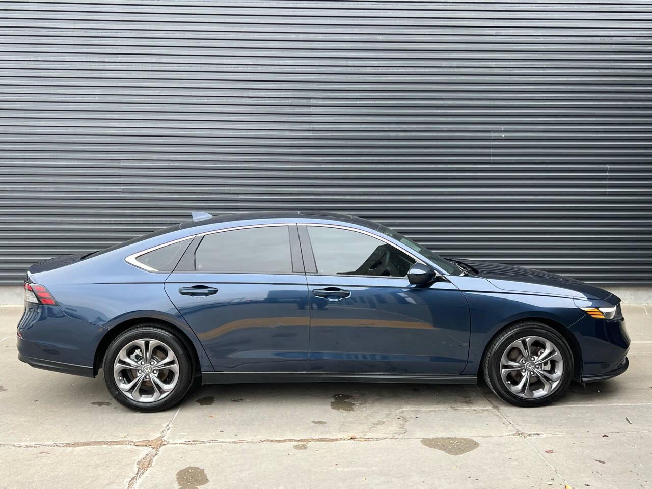 Used 2024 Honda Accord EX image 10