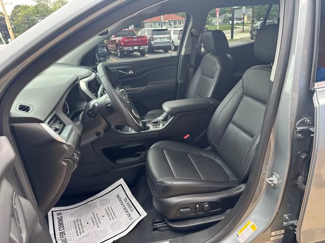 Certified 2023 GMC Acadia SLT w/ Preferred Package image 14