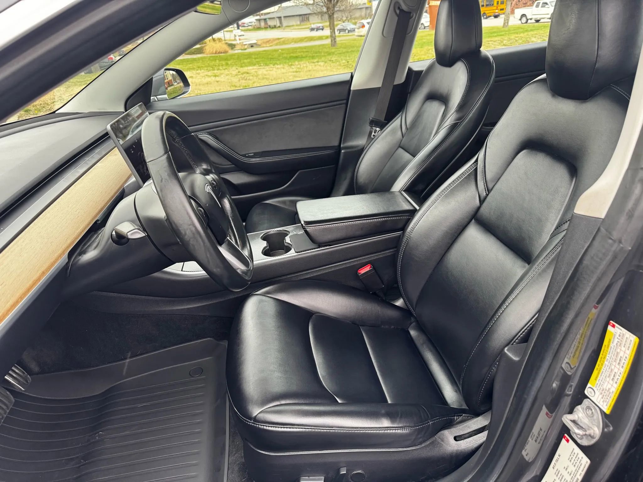 Used 2018 Tesla Model 3 Long Range image 5