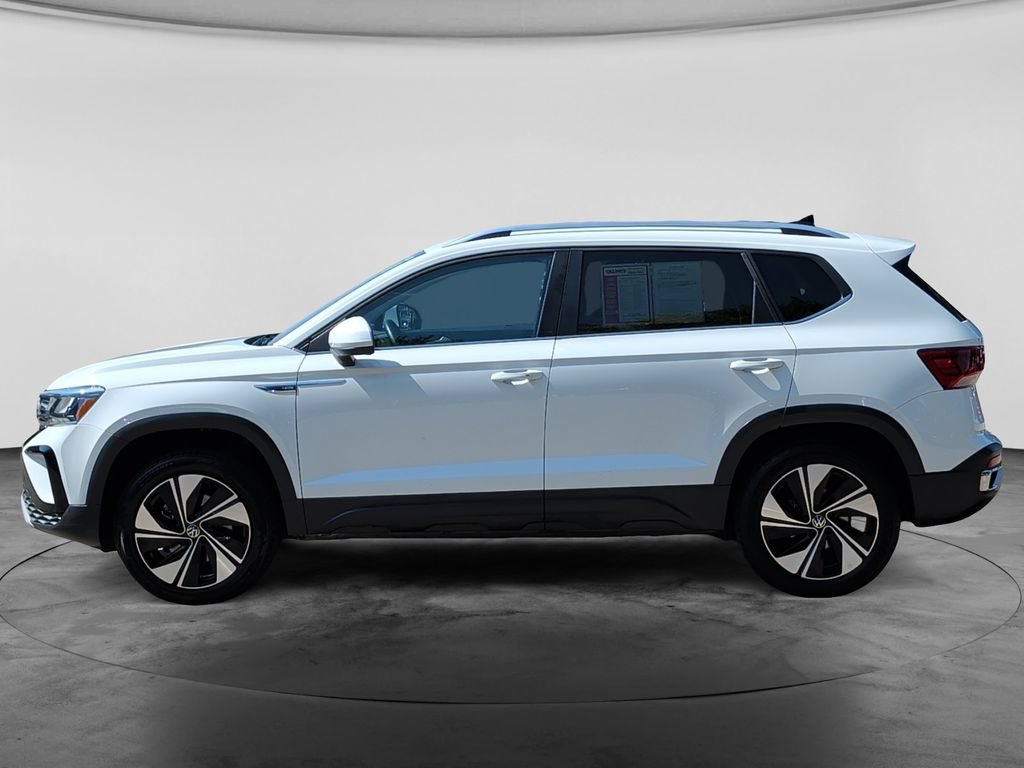 Used 2024 Volkswagen Taos SE AWD/4WD image 4