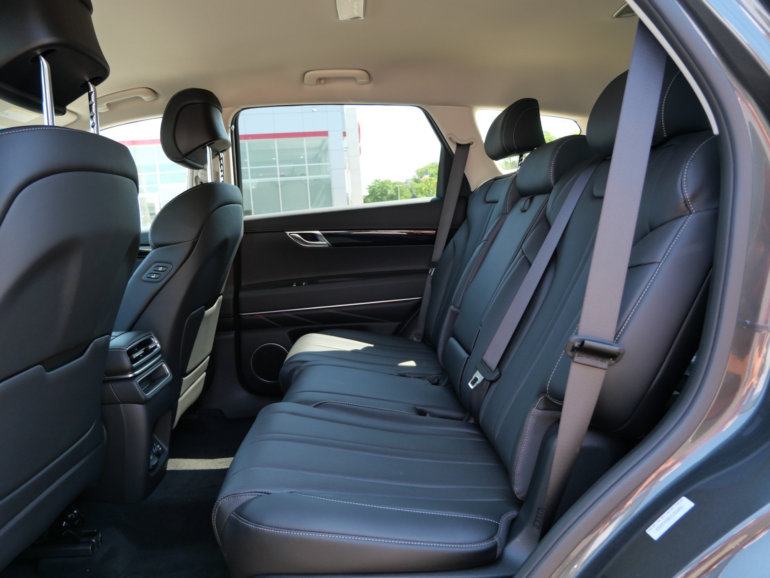 New 2027 Genesis GV80 2.5T AWD/4WD image 6