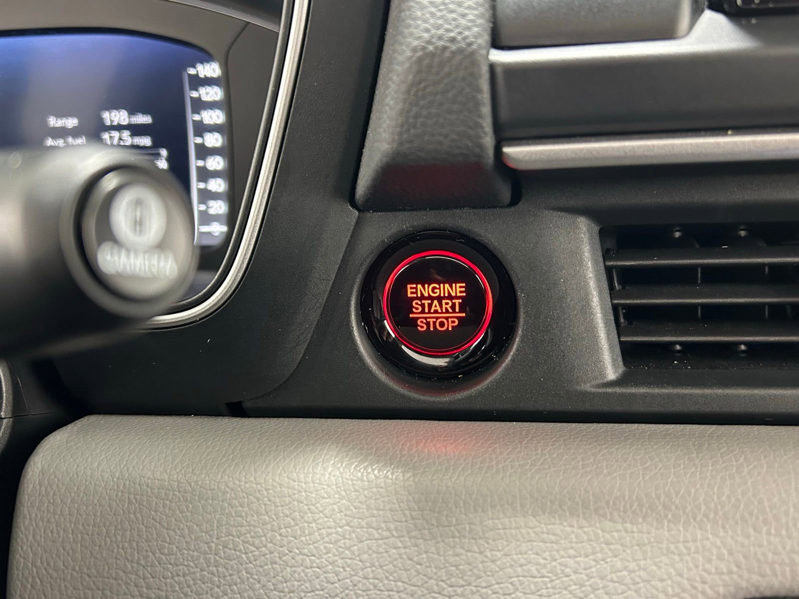 Used 2023 Honda Pilot Elite image 15