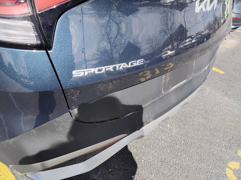 Used 2023 Kia Sportage EX image 12
