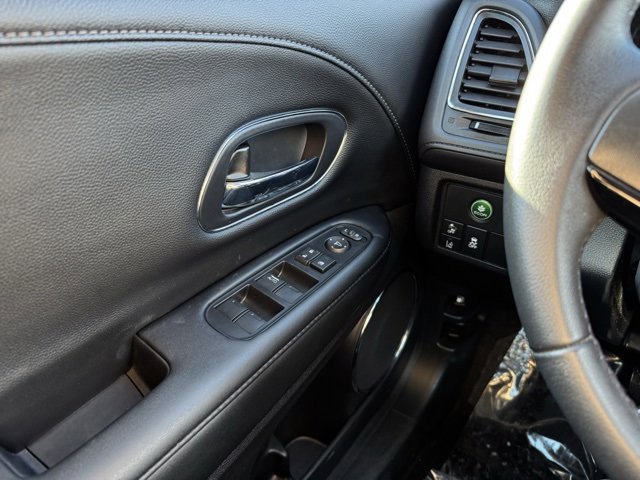 Used 2021 Honda HR-V EX-L image 27