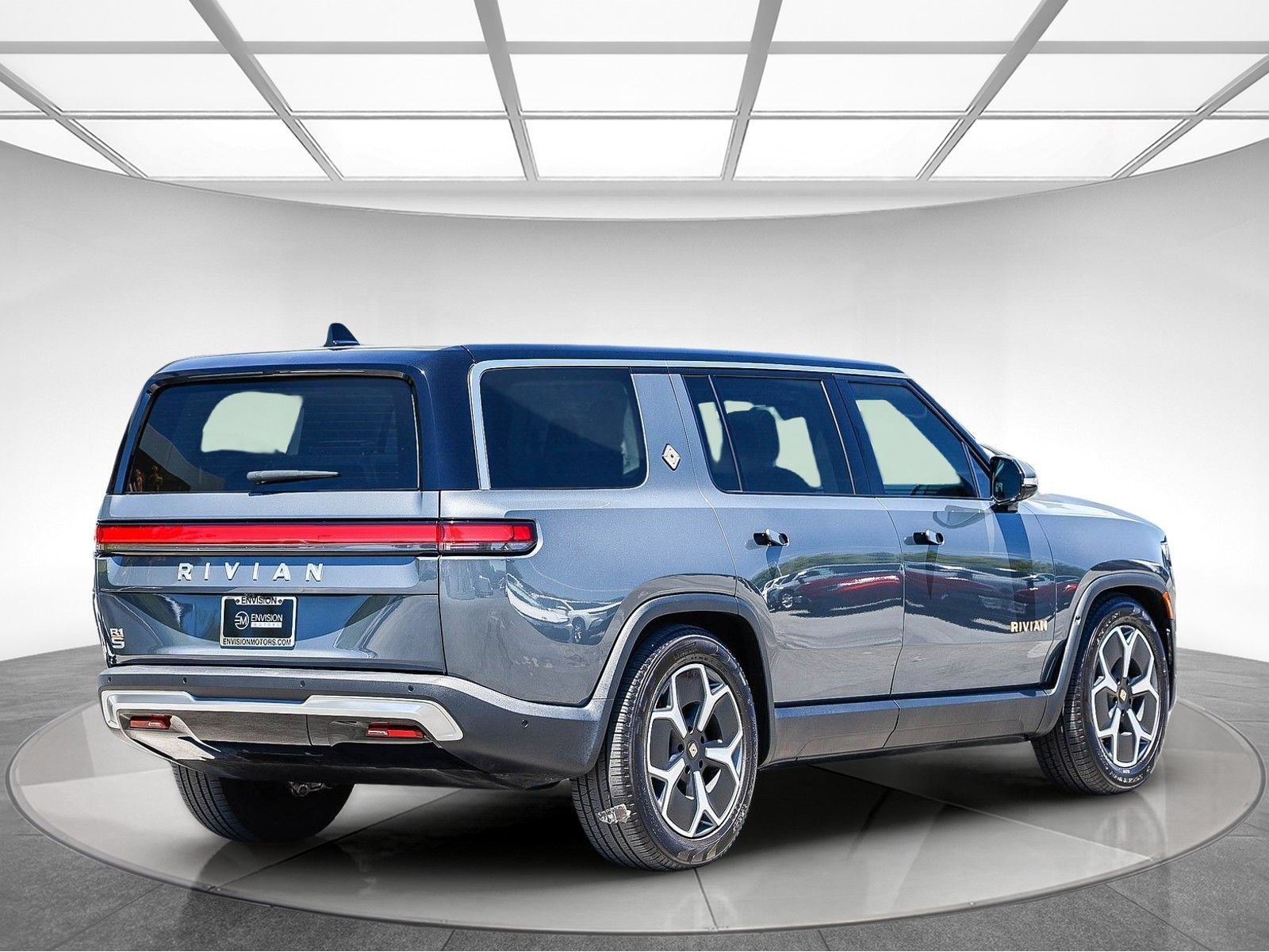 Used 2023 Rivian R1S Adventure AWD/4WD image 5