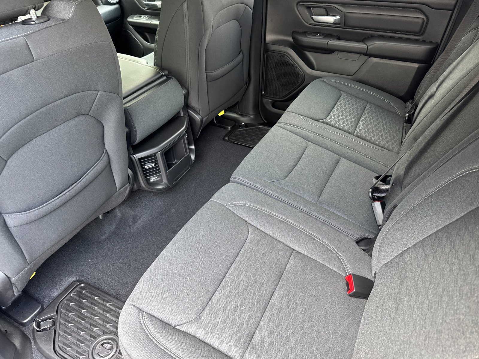 New 2026 RAM 1500 Express AWD/4WD image 12