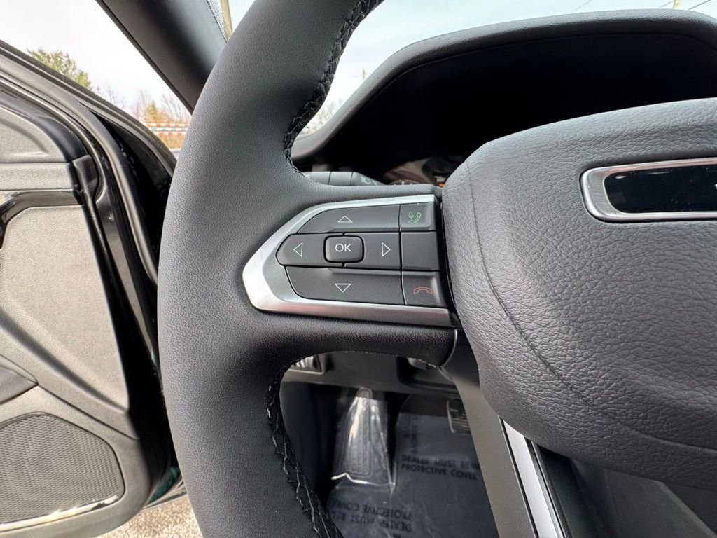 New 2026 Jeep Compass Latitude AWD/4WD image 22